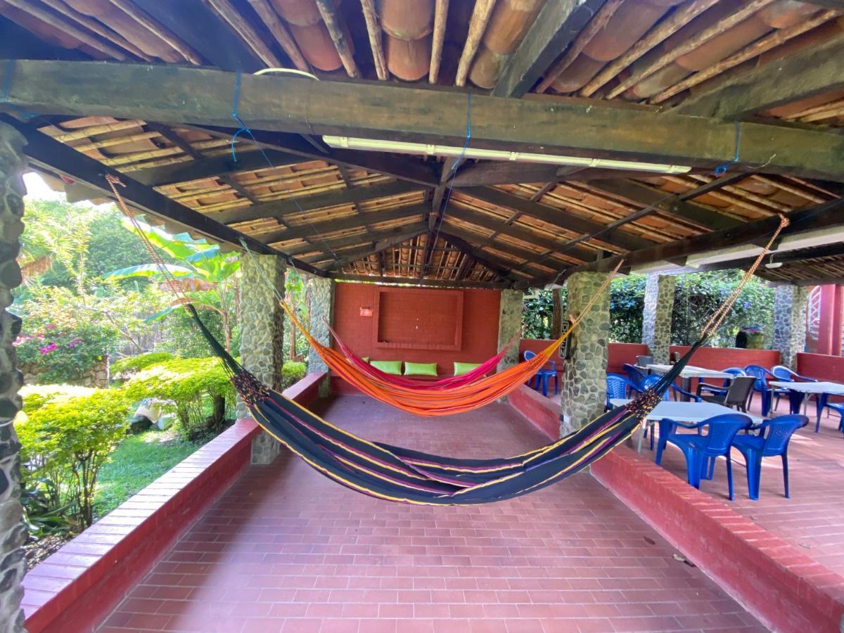 Del Rio Farm River Villa *