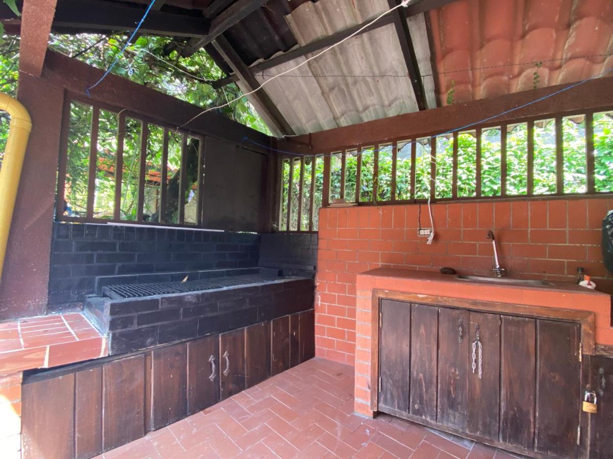 Del Rio Farm River Villa Cali
