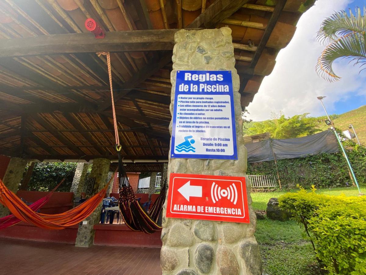Del Rio Farm River Villa Cali